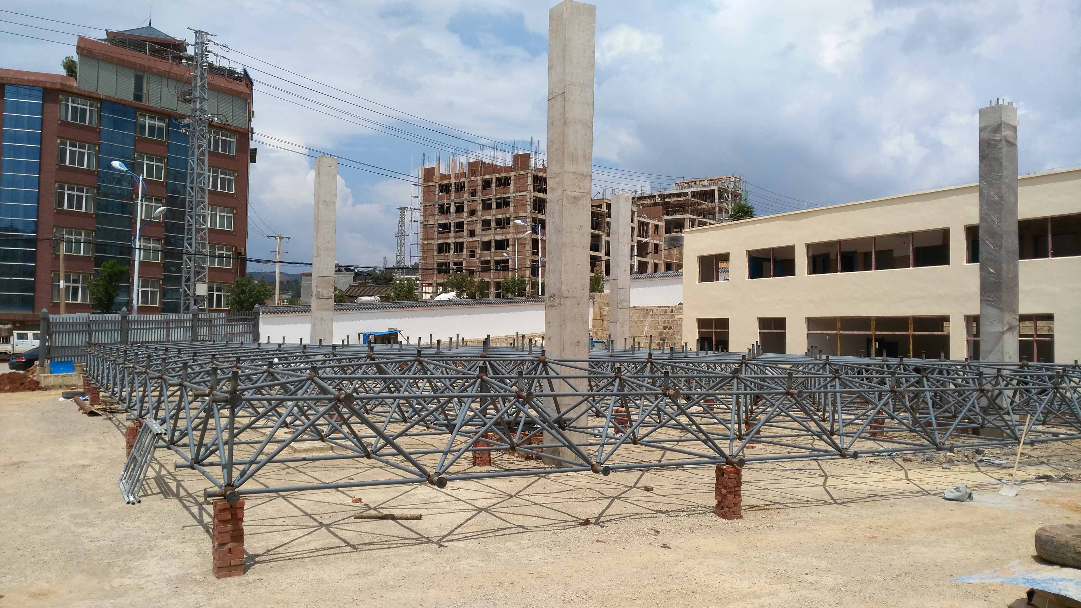 河津小型加油站网架